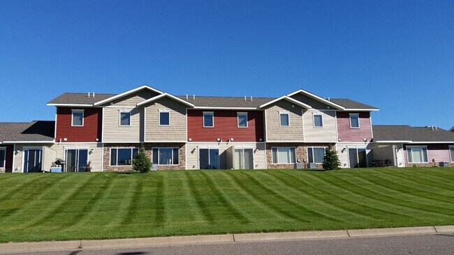 Foto del edificio - Cypress Court Apartments