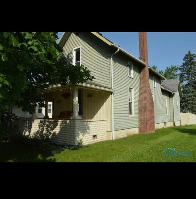Building Photo - 411 E High St