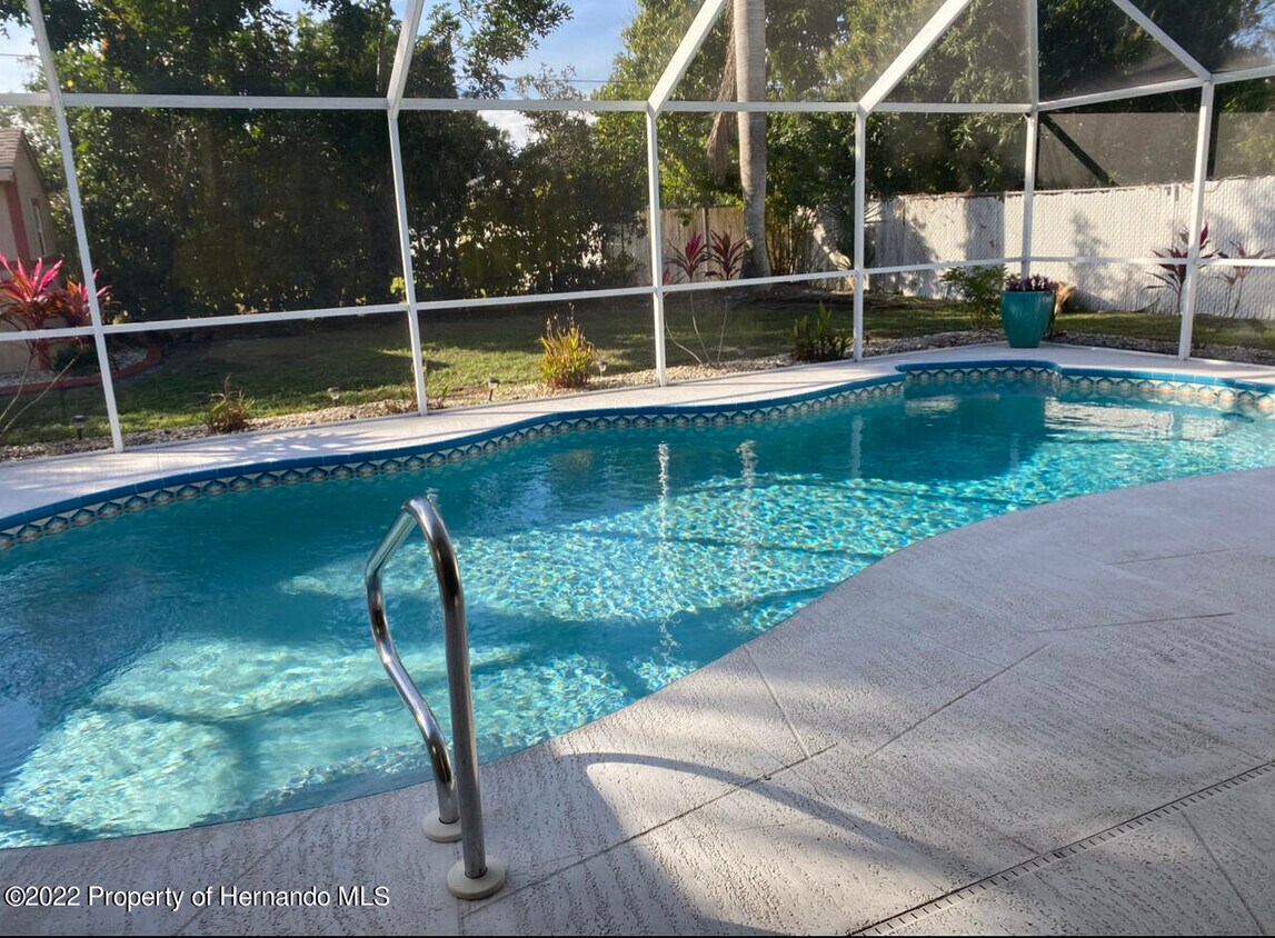 Foto principal - 23229 Billings Ave