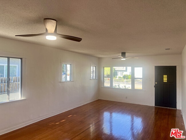 Building Photo - 4316 Perlita Ave