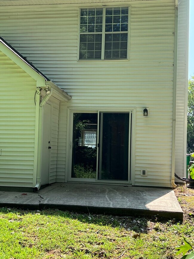 Foto del edificio - 805 Selwyn Place Rd