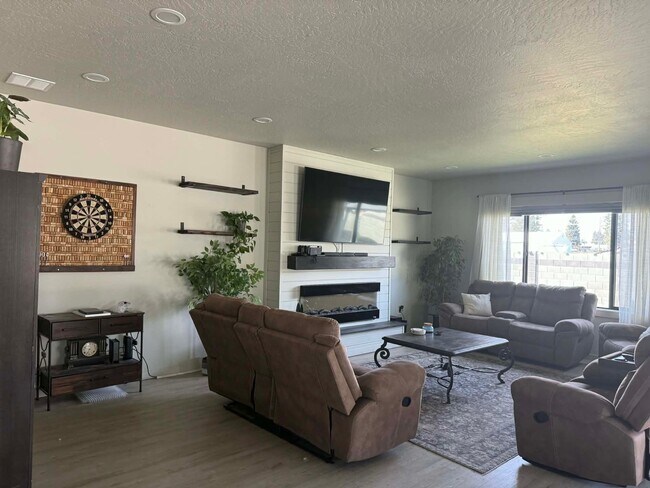 Building Photo - 11317 N Armonia Wy