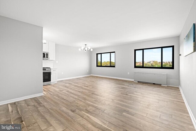 Foto del edificio - 1300 S Arlington Ridge Rd