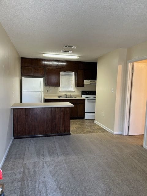 Building Photo - Apartment for Rent