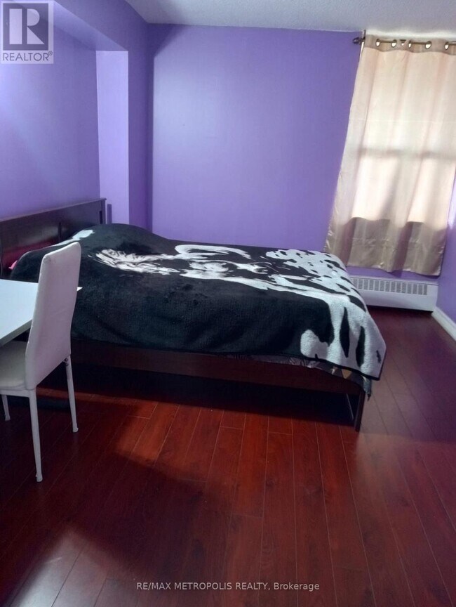 Photo du bâtiment - 25 Sunrise Ave