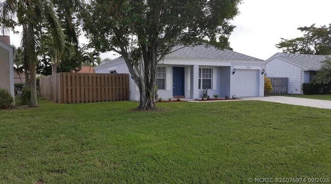 Foto del edificio - 5754 Pebble Brook Ln