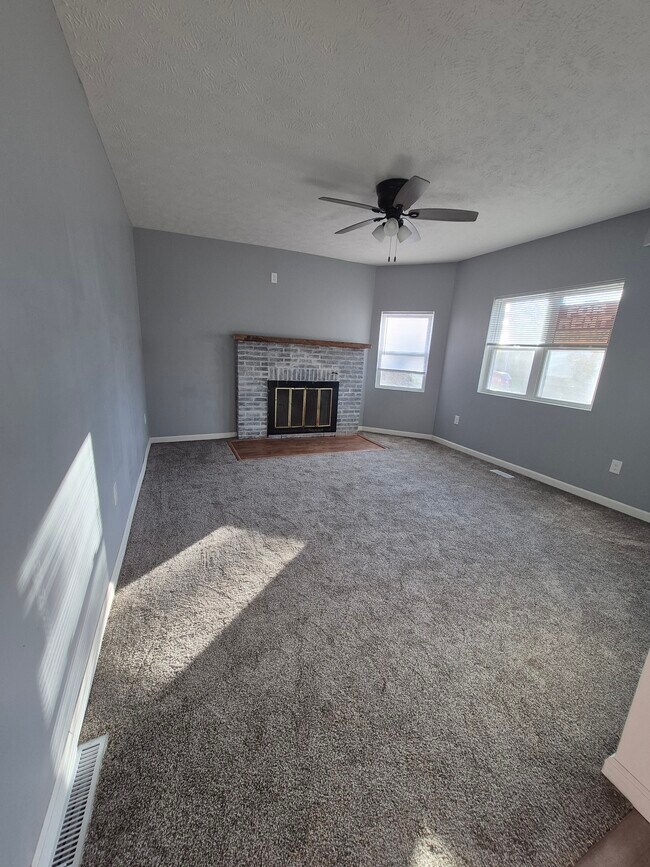 Foto del edificio - 302 Maple St