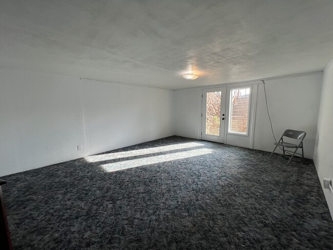 Foto del edificio - 2405 Sunset Dr