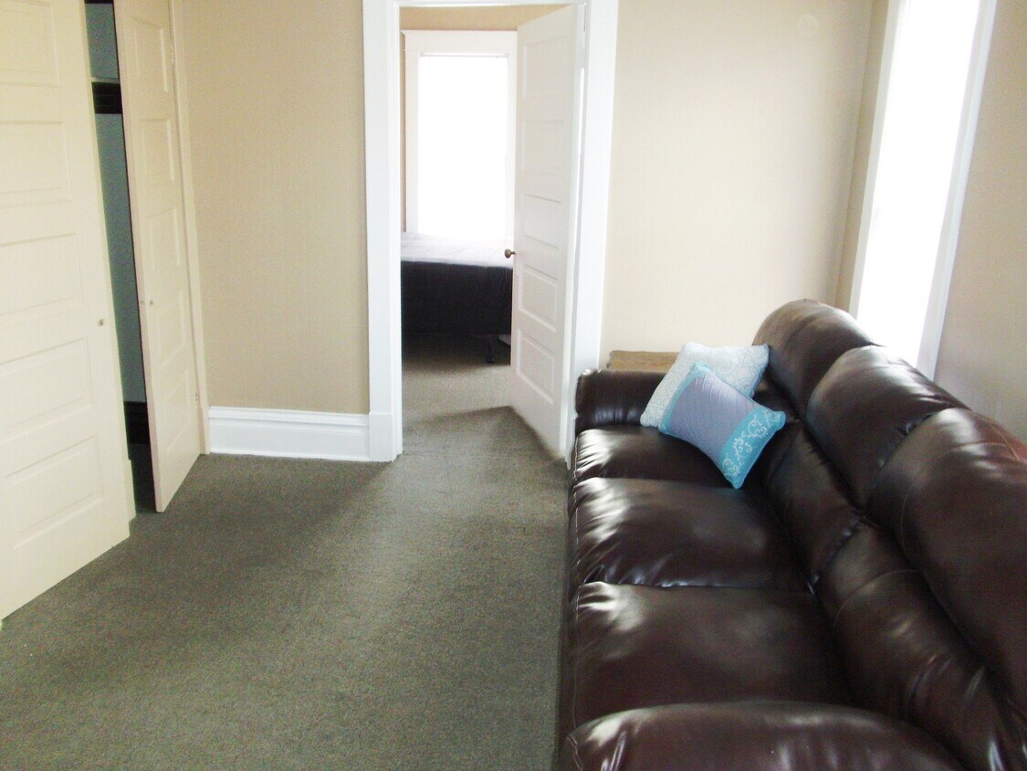 Foto principal - 513 2nd St NW