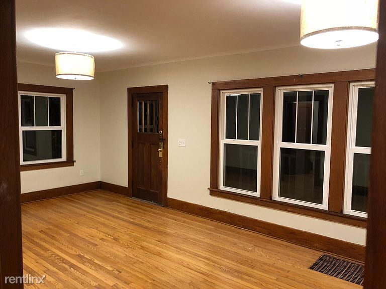 Primary Photo - 3 br, 1.5 bath House - 447 Whittier Ave