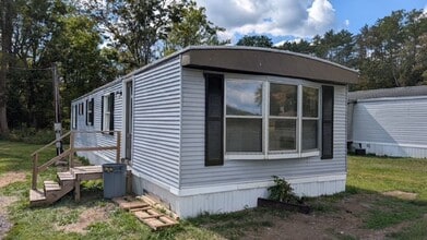 Building Photo - 73 Snyder St