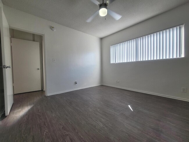 Building Photo - 3731 Canfield Ave