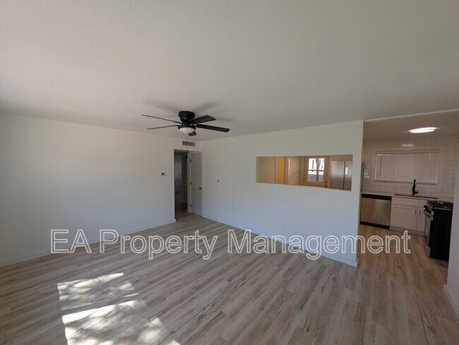 Building Photo - 3712 Bryn Mawr Dr NE