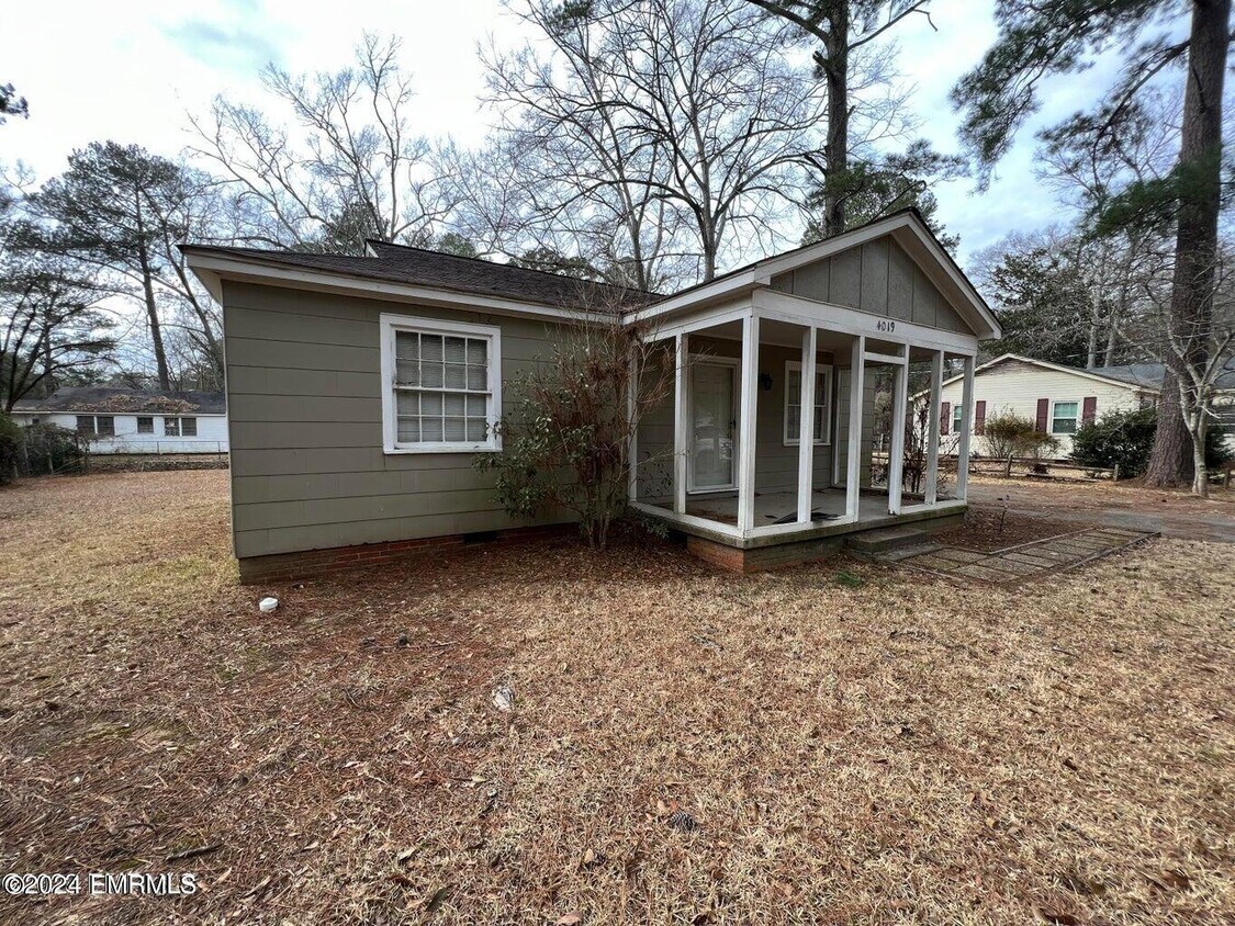 Primary Photo - 4019 33rd Ave