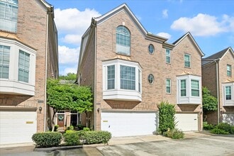 Building Photo - 4443 Castle Ct Pl