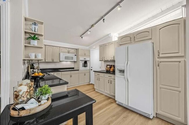 Foto del edificio - 24808 Mango St