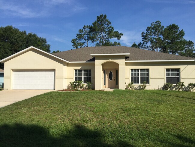 Building Photo - Large Home for rent !