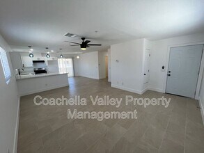Building Photo - 29555 Avenida La Paz