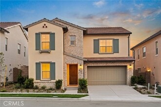 Building Photo - 206 Collino
