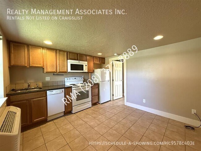 Foto del edificio - 1019 S Longmont Ave