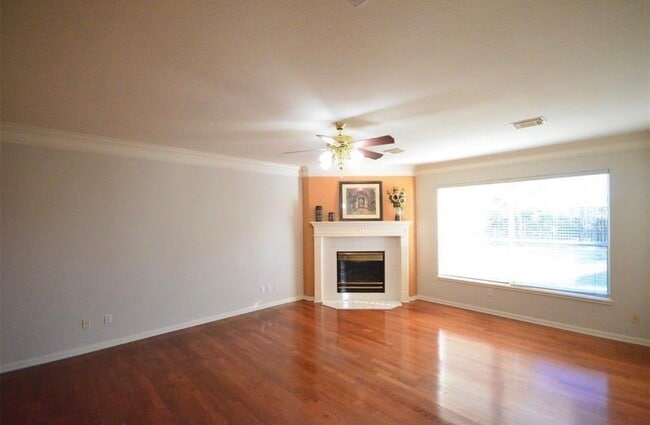 Foto del edificio - 4319 Greystone Way