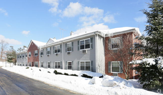 Foto del edificio - Broadway West Apartments