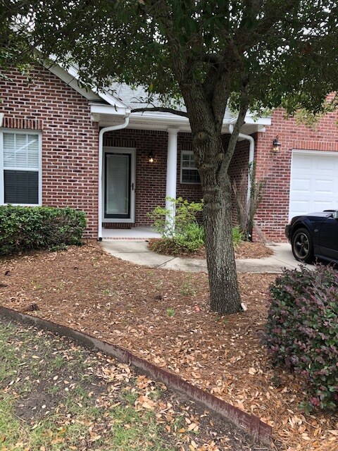 Foto principal - 6006 Lettered Olive Pl