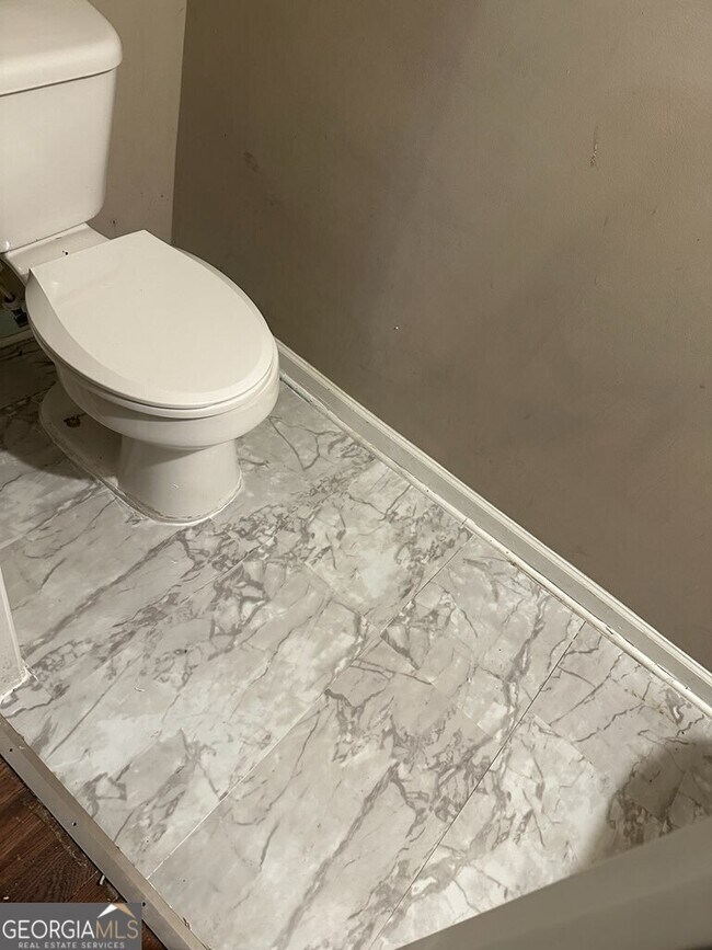 Foto del edificio - 8576 Thomas Rd