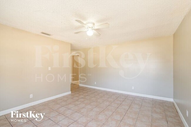 Foto del edificio - 6746 Daughtry Blvd S