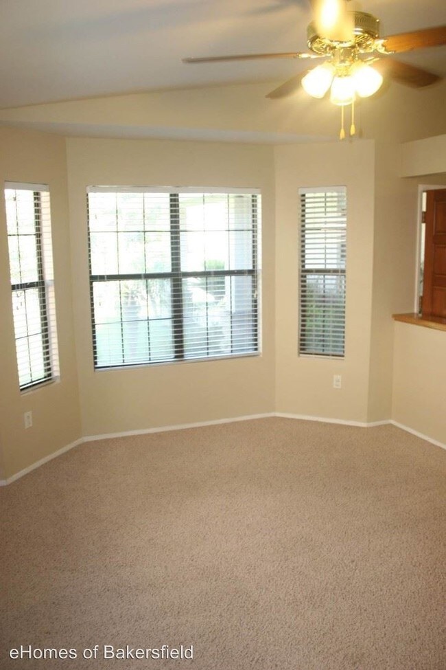 Foto del edificio - 10617 Sunset Canyon Dr