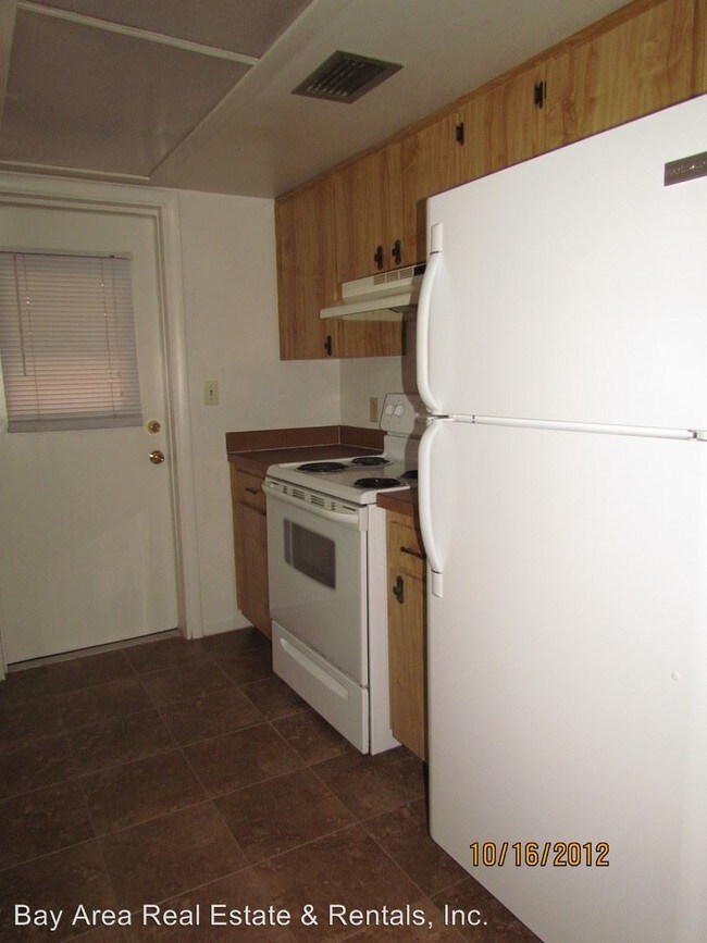 Building Photo - 11603 Valencia Dr