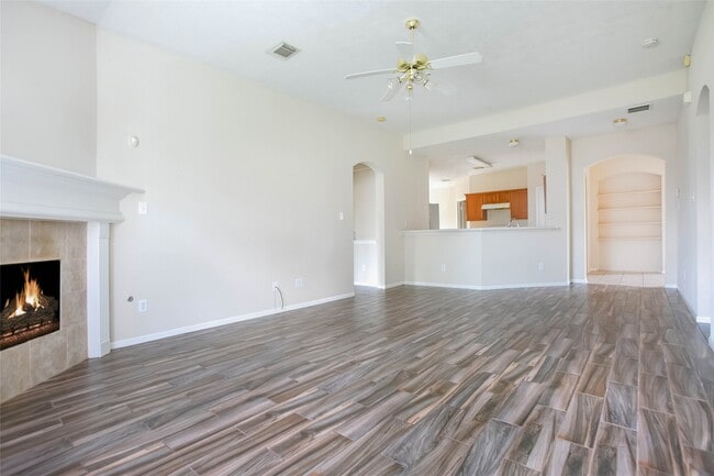 Foto del edificio - 3722 Primrose Trace Ln