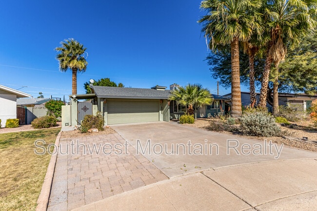 Foto del edificio - 8538 E Mitchell Dr