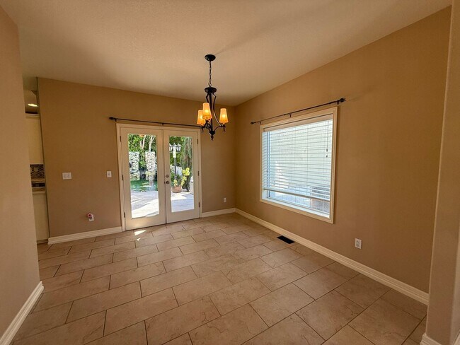 Building Photo - 4 Bedroom Home For Rent In The Dalles