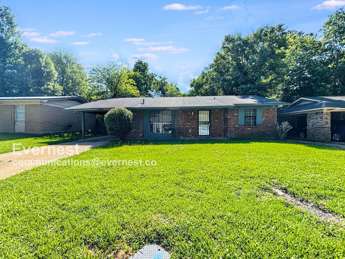 Foto principal - 6564 Abraham Lincoln Dr