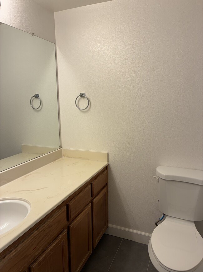 Foto del edificio - 706 Ridgeview Terrace