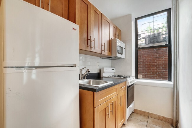 Building Photo - 78th Street Apartments