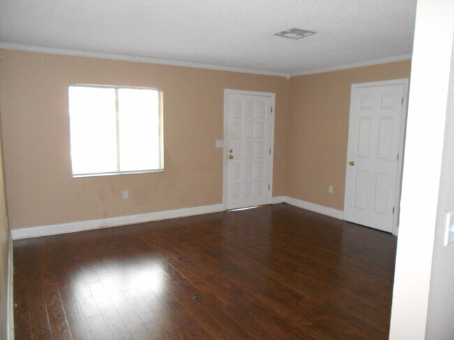 Foto del edificio - Three bedroom two bath - North Lakeland