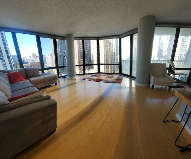 Foto del edificio - 111 W Maple St