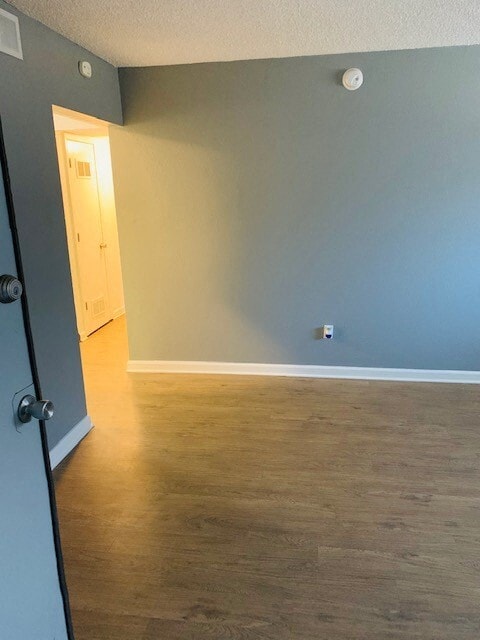 Interior Photo - NoRi