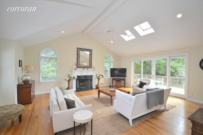 Foto del edificio - 286 Montauk Hwy