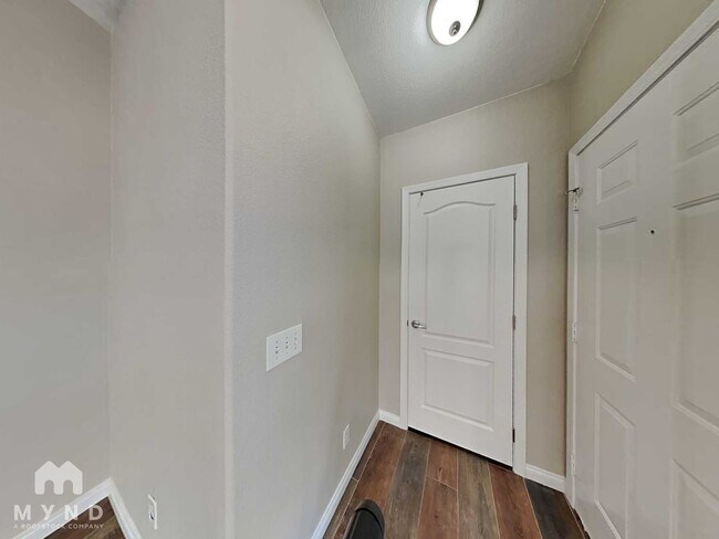 Foto del edificio - 3829 Intermezzo Way