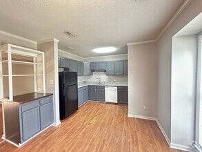 Building Photo - 4700 Brockton Dr