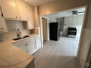 Building Photo - 16 Carlstad St