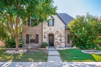 Building Photo - 7495 Perry Dr