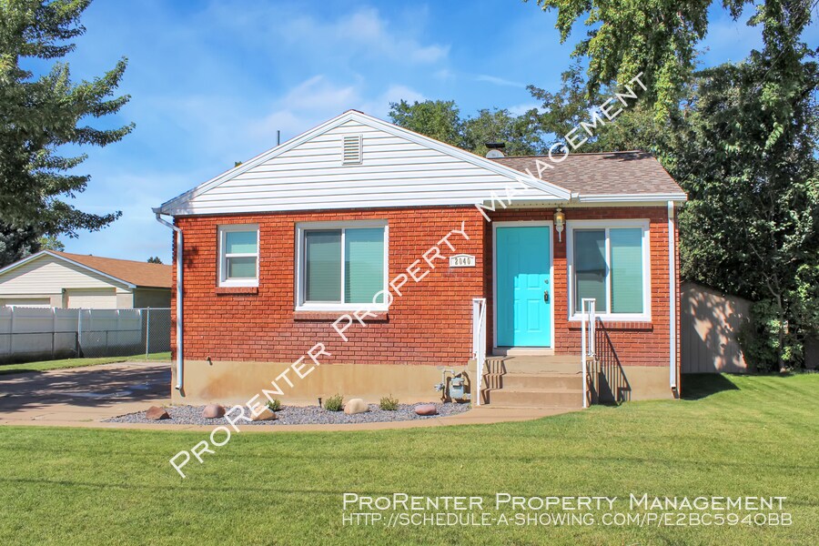 Primary Photo - Updated 3 Bed, 2 Bath Roy Home