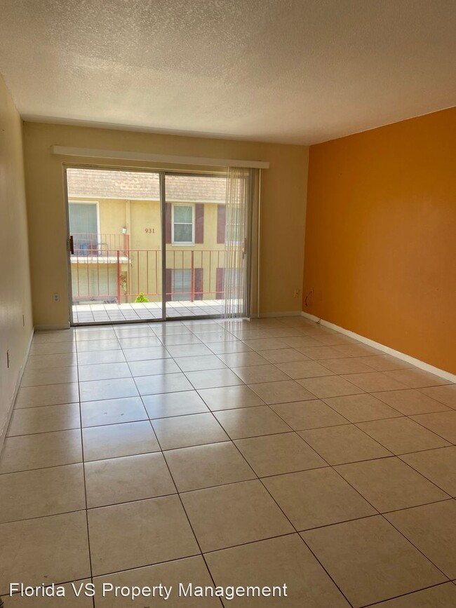 Foto del edificio - 2 br, 2 bath House - 925 W Oak Ridge Rd Un...