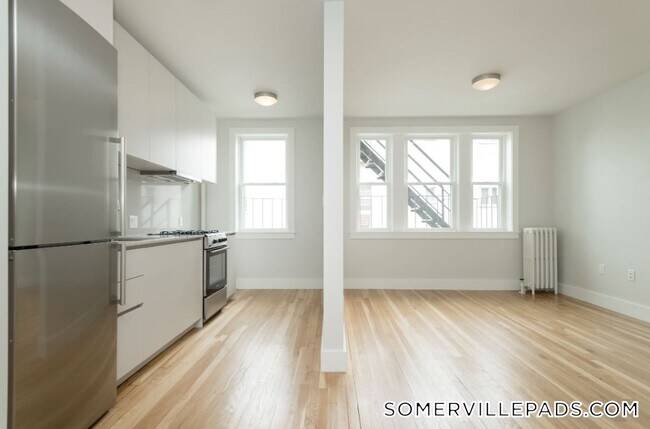 Foto del edificio - 136 Highland Ave