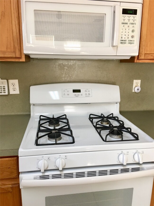 Building Photo - 5707 Highbury Ct