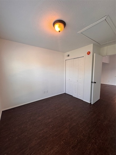 Foto del edificio - 6010 Dooley Dr